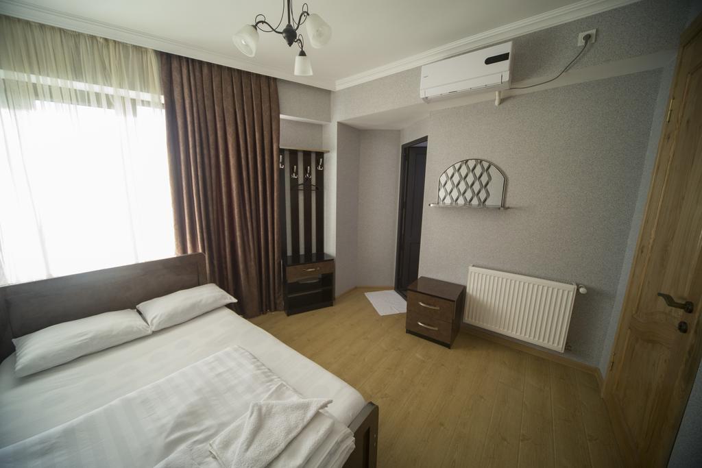 Hotel Nikala Tskaltubo Bagian luar foto