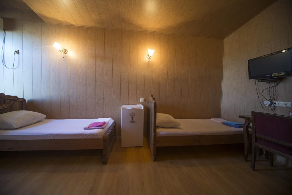 Hotel Nikala Tskaltubo Bagian luar foto