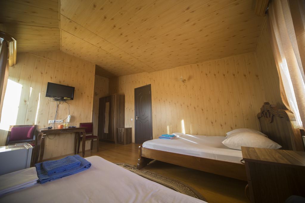 Hotel Nikala Tskaltubo Bagian luar foto