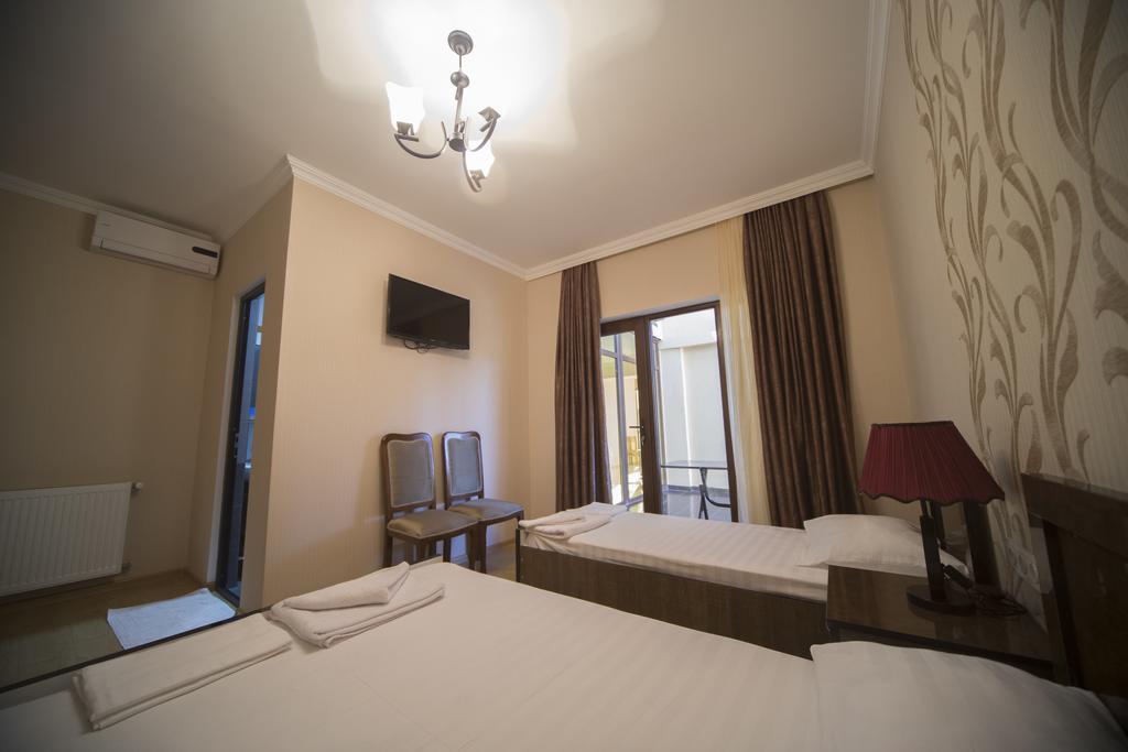 Hotel Nikala Tskaltubo Bagian luar foto