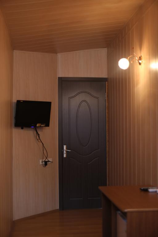 Hotel Nikala Tskaltubo Bagian luar foto