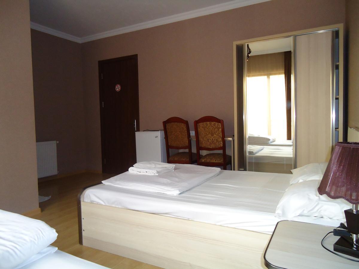 Hotel Nikala Tskaltubo Bagian luar foto