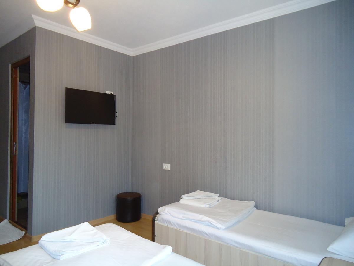Hotel Nikala Tskaltubo Bagian luar foto